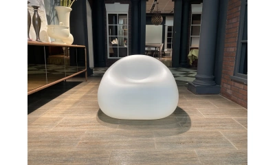 Кресло с подсветкой La Seggiola