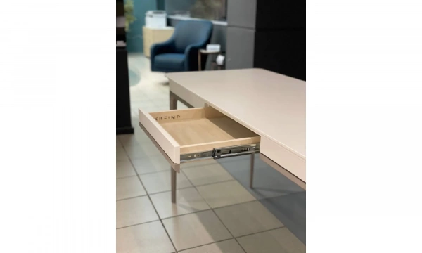 Стол письменный KREIND Primo