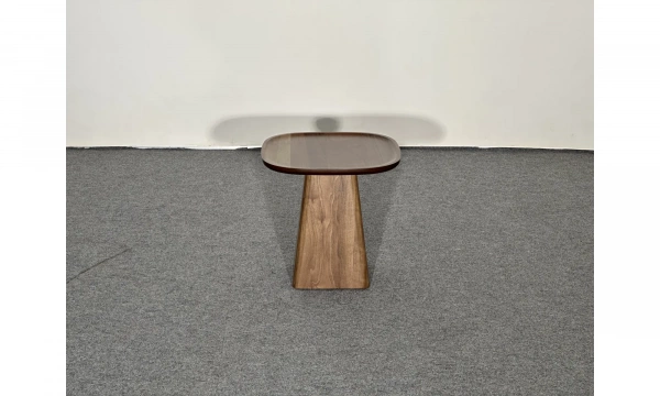 Приставной столик Saloni Chelsea