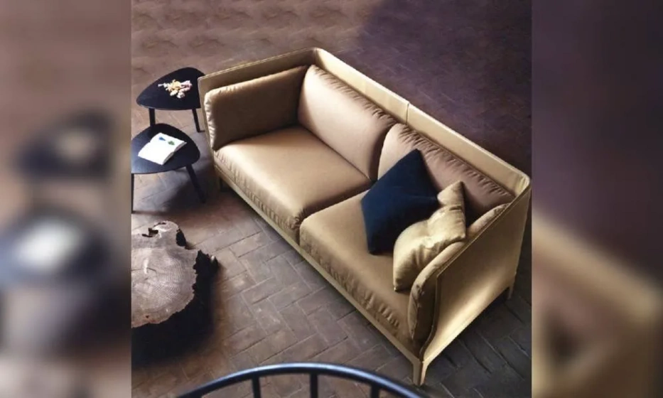 Диван Poltrona Frau Alone - фото 1