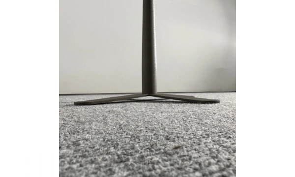 Приставной столик Saloni Pingui