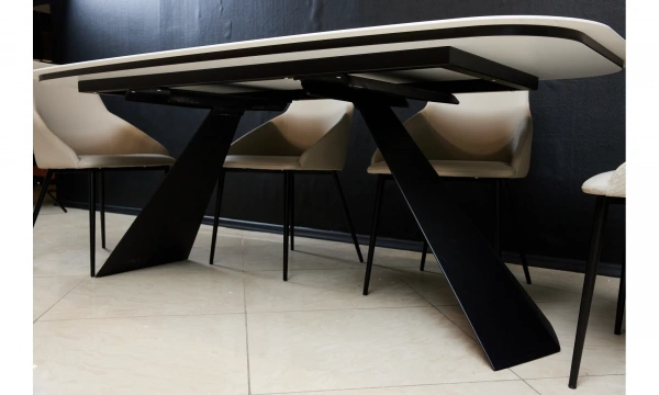 Обеденный стол La Seggiola Ragnar