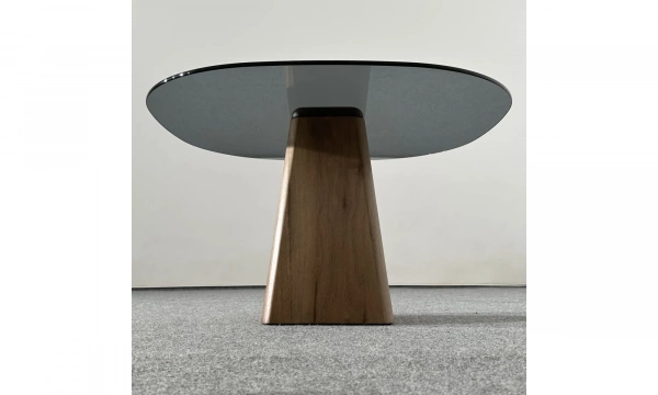 Приставной столик Saloni Chelsea