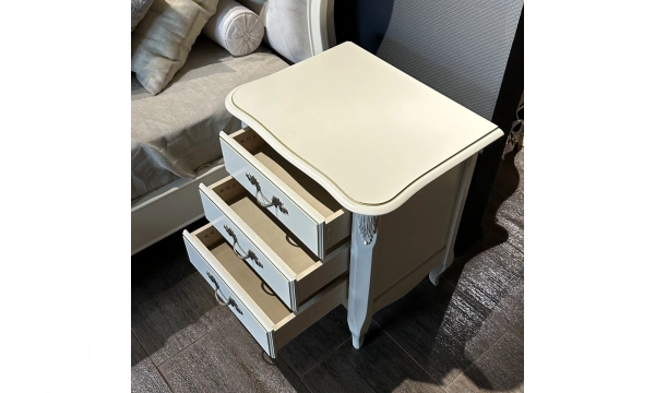 Прикроватная тумбочка Kreind Atelier Gold