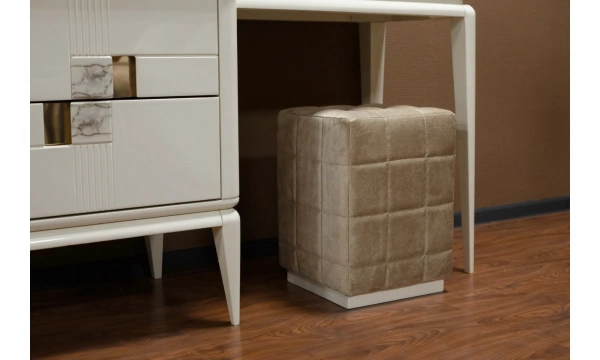 Пуф Balhome Berceste