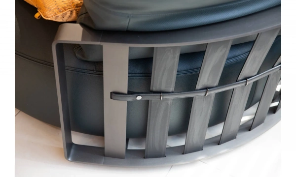 Диван POLTRONA FRAU Scarlett