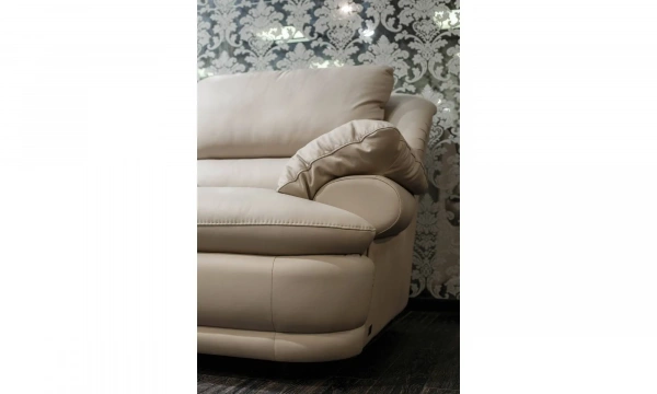 Кресло обивка кожа RELOTTI Кантаре