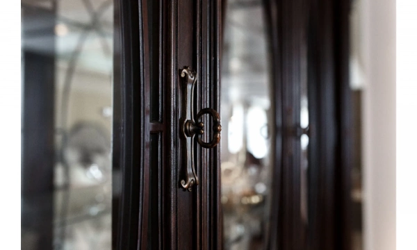 Thomasville Brompton Hall Витрина 4Дв