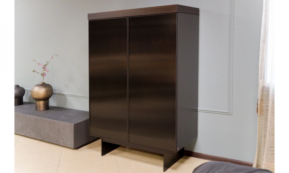 Витрина Saloni Hiro - фото 2