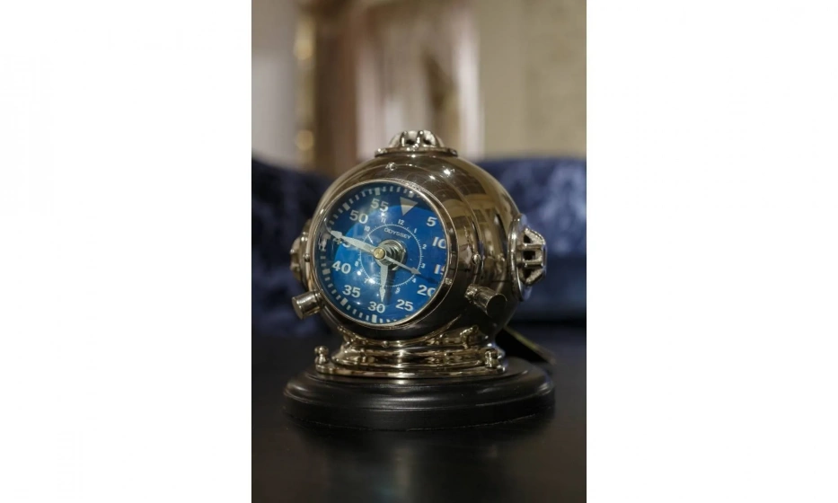 Настольные Часы Eichholtz Helmet Odyssey - фото 2